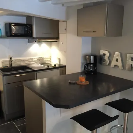 Charming Flat - Heart Of !